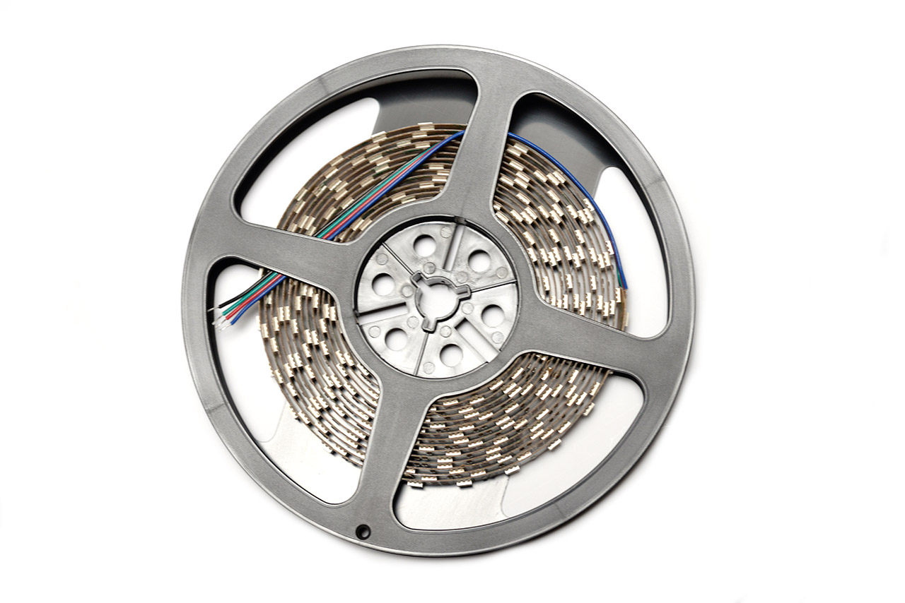 ip20-led-nauhat-sis